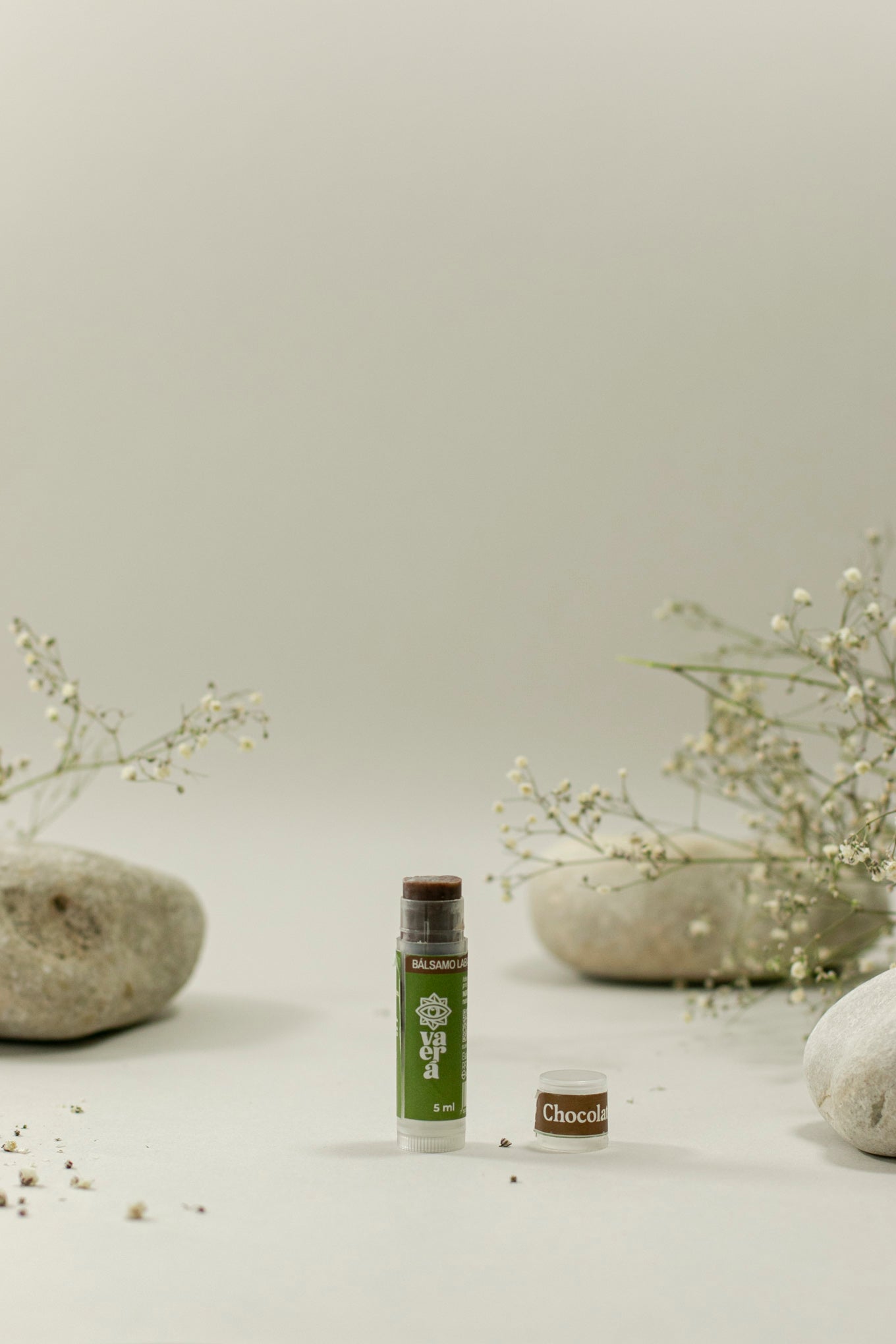 Bálsamo Labial Natural de Chocolate con Hidratación Profunda Barra 5 ml
