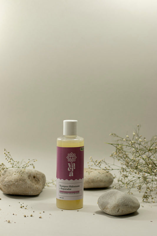 Shampoo Natural Hidratante y Reparador sin Sulfatos para Cabello Seco