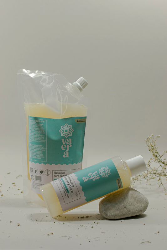 Shampoo Natural para el Crecimiento del Cabello y Prevención de Caída